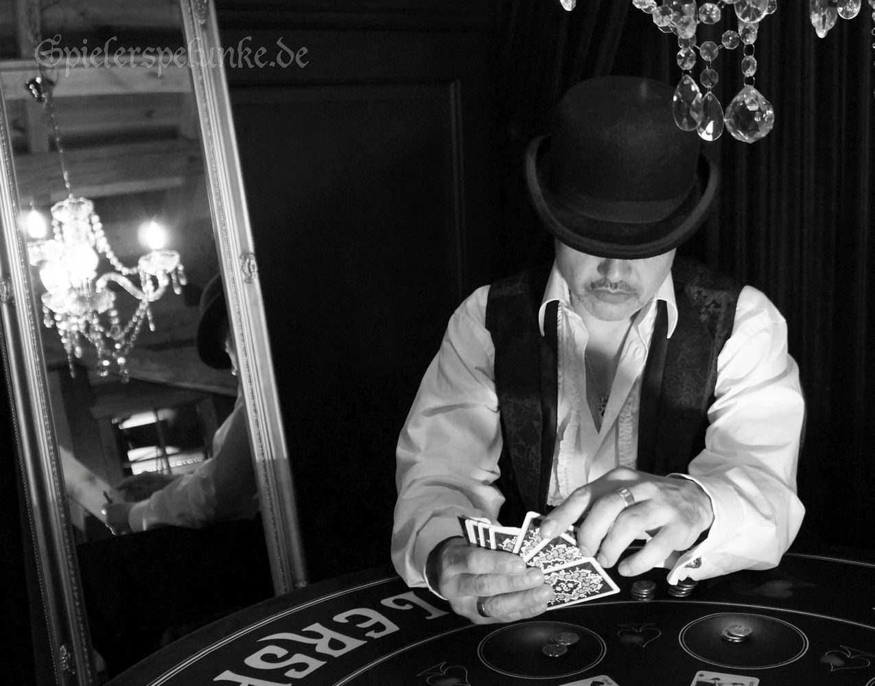 pochen poque poker historisches gluecksspiel mit karten und muenzen chips falschspieler spielerspelunke